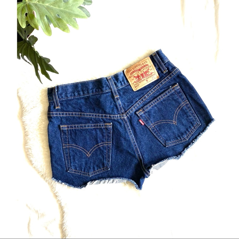 Levi’s Vintage 90’s 517 Cut Off Shorts